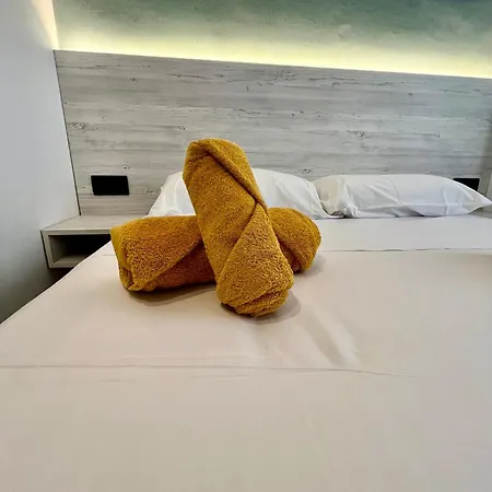 Encantador En * リョレート・デ・マル