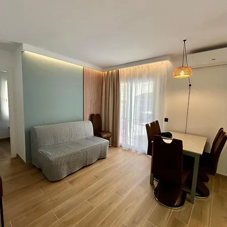 Encantador En Apartment
